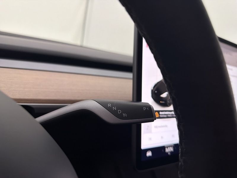 Tesla Model Y bild 21