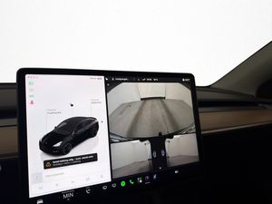 Tesla Model Y bild 23
