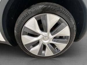 Tesla Model Y bild 29