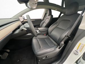 Tesla Model Y bild 10