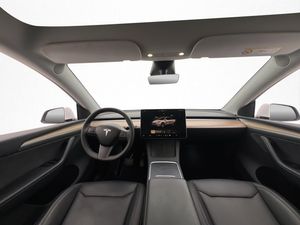 Tesla Model Y bild 11
