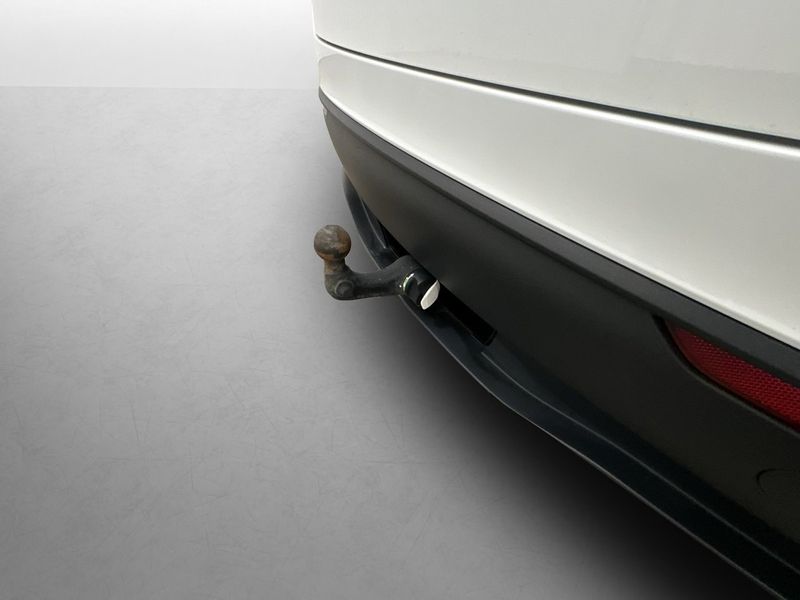 Tesla Model Y bild 9