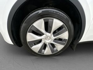 Tesla Model Y bild 30