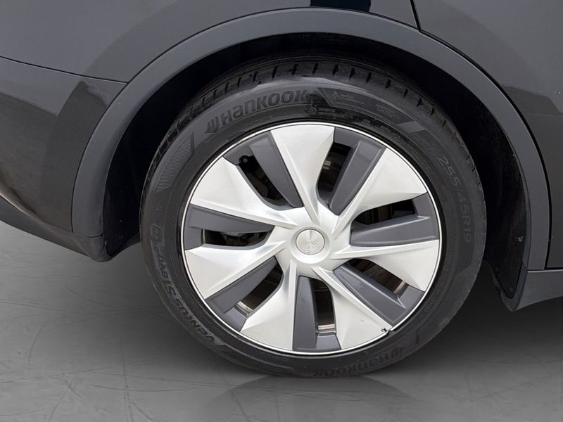 Tesla Model Y bild 36