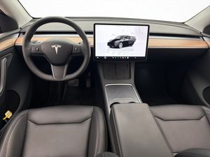 Tesla Model Y bild 19