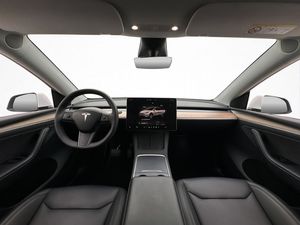 Tesla Model Y bild 13