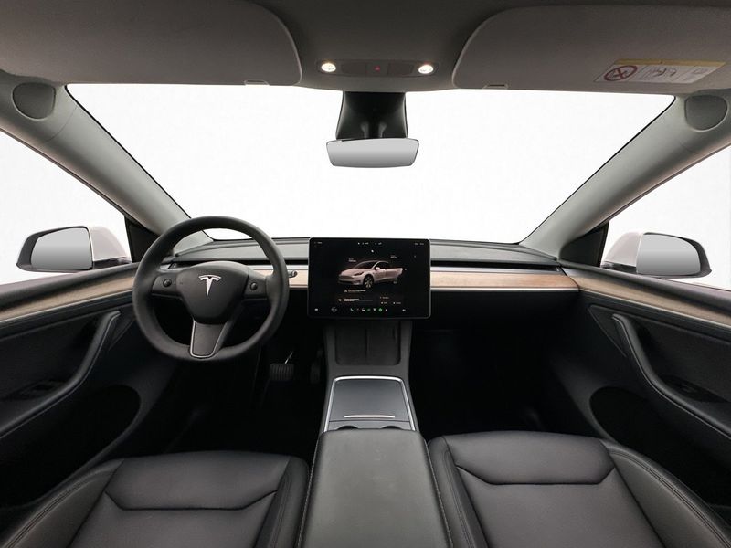 Tesla Model Y bild 13