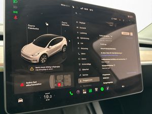 Tesla Model Y bild 23