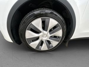 Tesla Model Y bild 31