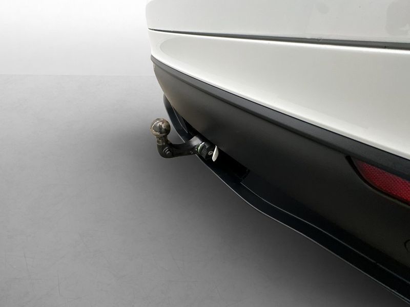 Tesla Model Y bild 9