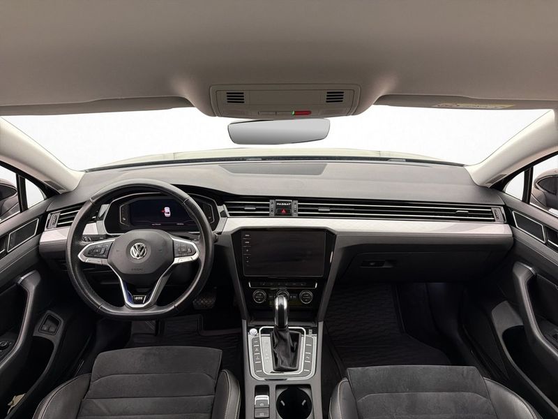 Volkswagen Passat bild 12