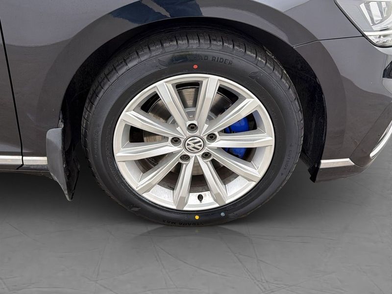 Volkswagen Passat bild 32
