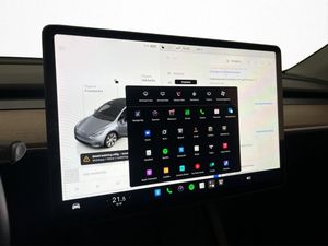 Tesla Model Y bild 24