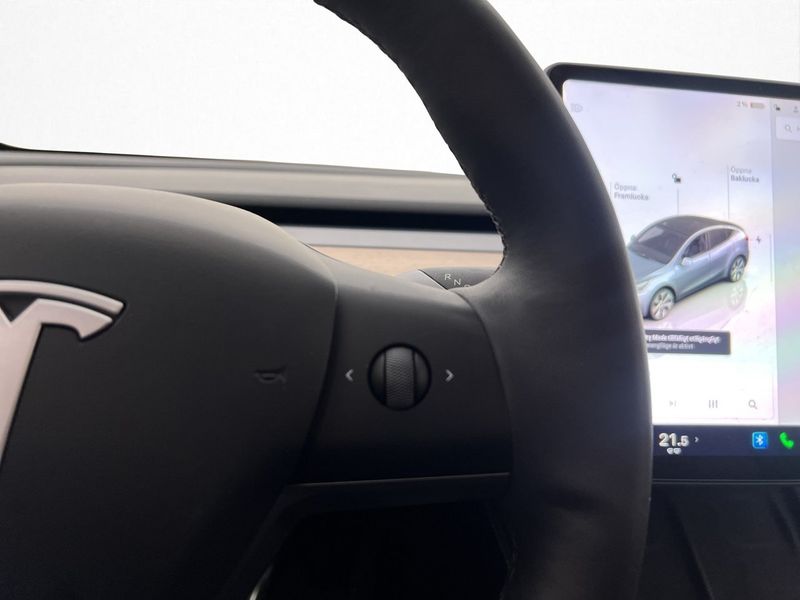 Tesla Model Y bild 16