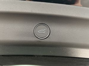 Tesla Model Y bild 29