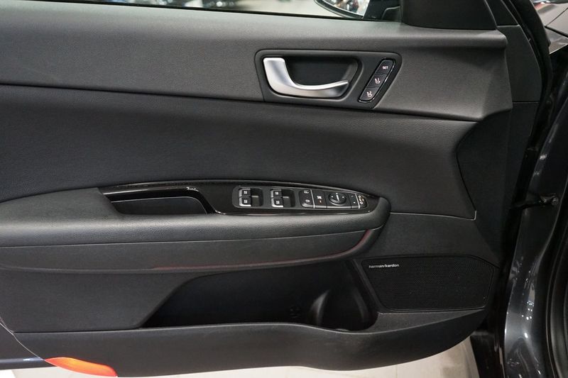 Kia Optima bild 22