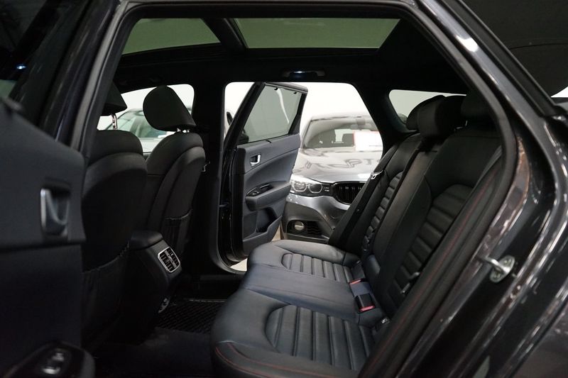 Kia Optima bild 17
