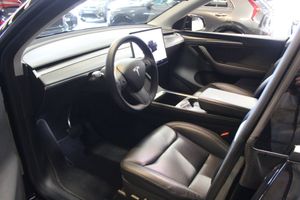 Tesla Model Y bild 10