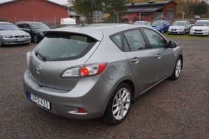 Mazda 3 bild 2