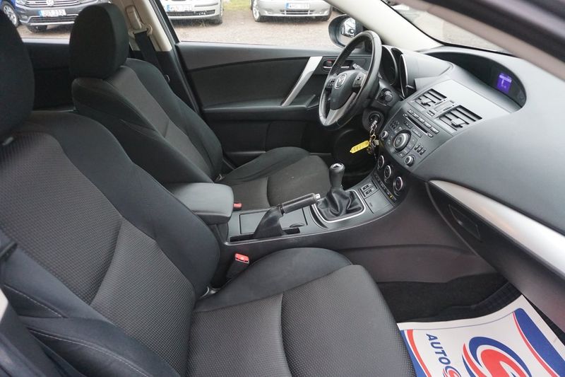 Mazda 3 bild 6