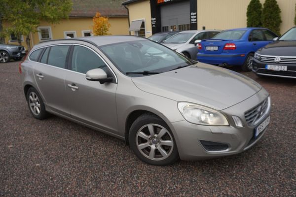 Volvo V60 D3 Aut Momentum Drag Värmare - 2012