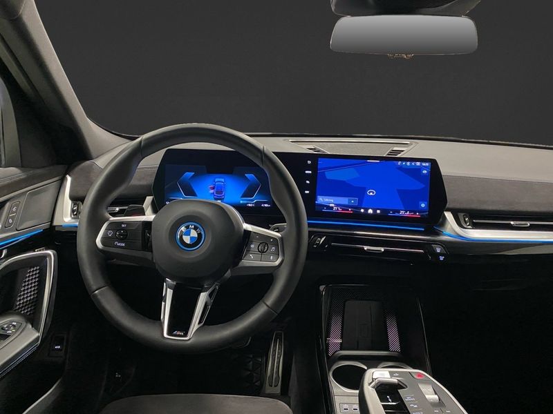 BMW iX2 bild 11
