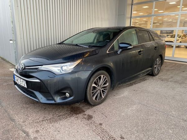 Toyota Avensis 1,8 TouringSport Active Plus / Drag / M-värm - 2016
