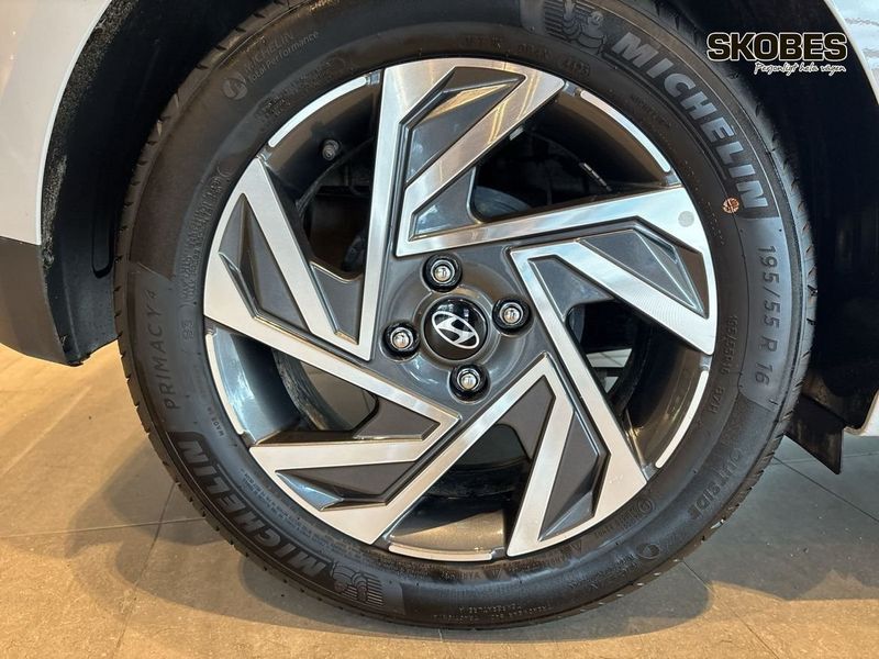 Hyundai i20 bild 16