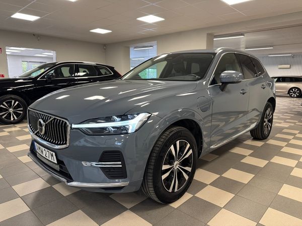 Volvo XC60 Recharge T6 AWD Helskinn Panorama 350 Hk Core Bright - 2023