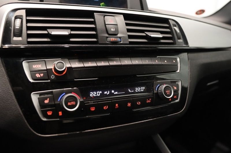 BMW 120 bild 16