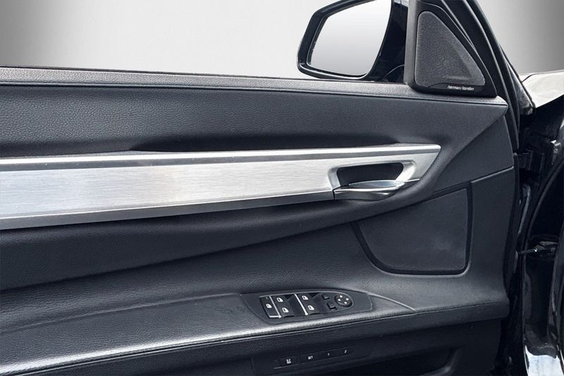 BMW 740 bild 18