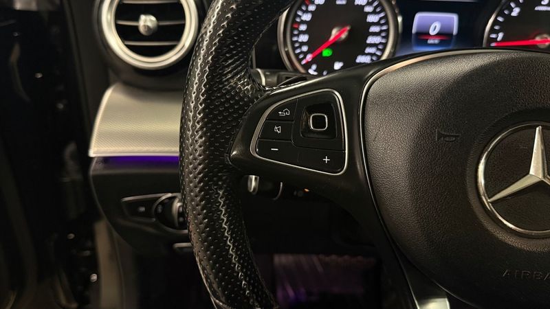 Mercedes E200 bild 18