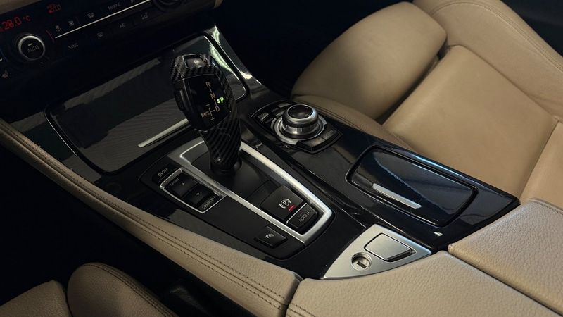 BMW 520 bild 13