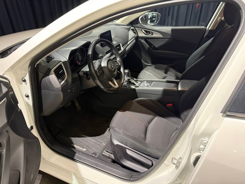 Mazda 3 bild 11