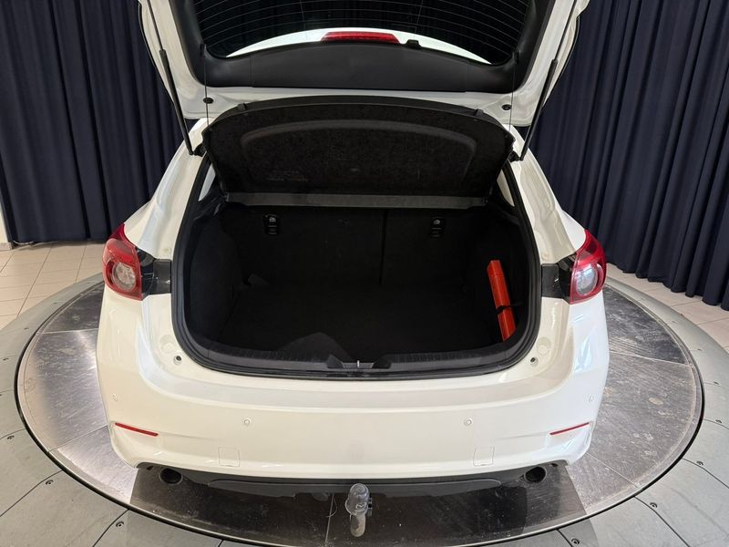 Mazda 3 bild 9