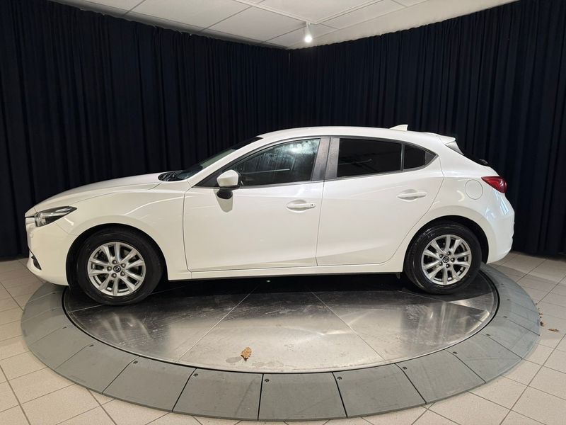 Mazda 3 bild 3