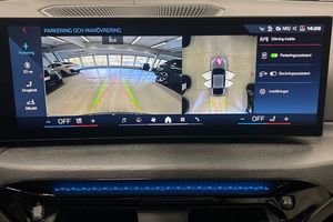 BMW i4 bild 14