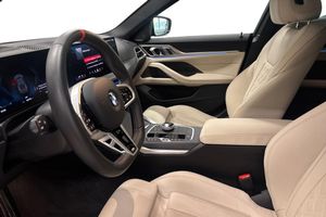 BMW i4 bild 12