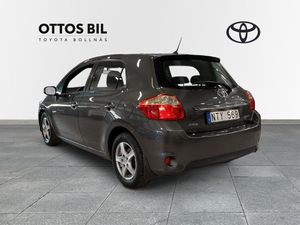 Toyota Auris bild 2