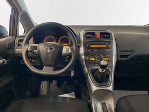 Toyota Auris bild 8