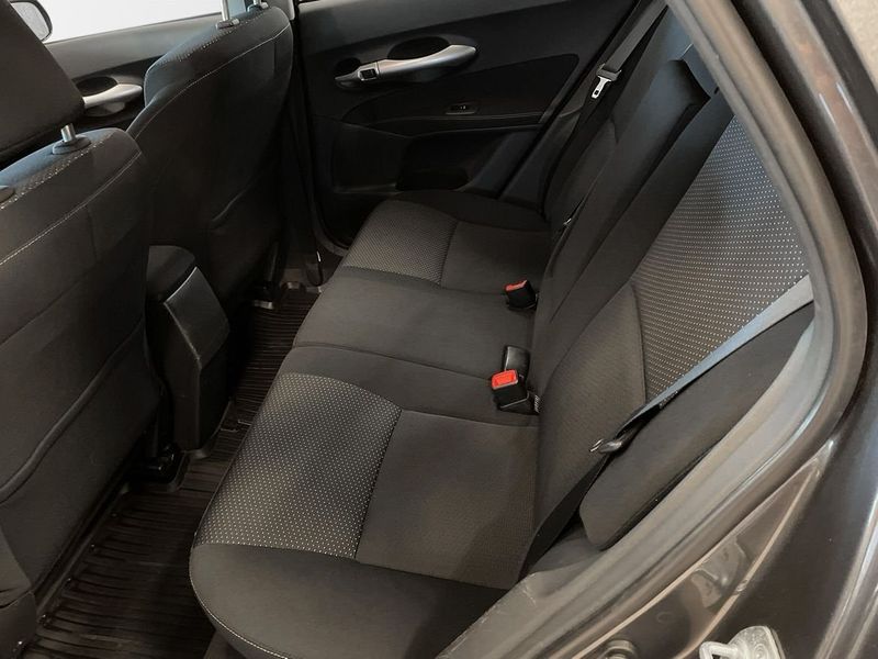 Toyota Auris bild 7