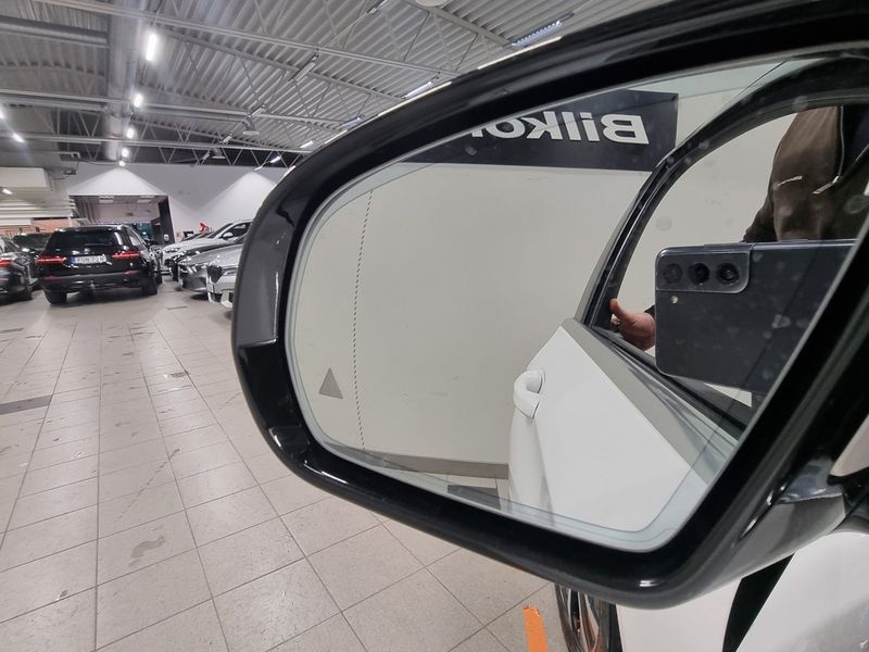 Mercedes E300 bild 12