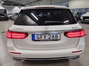 Mercedes E300 bild 6