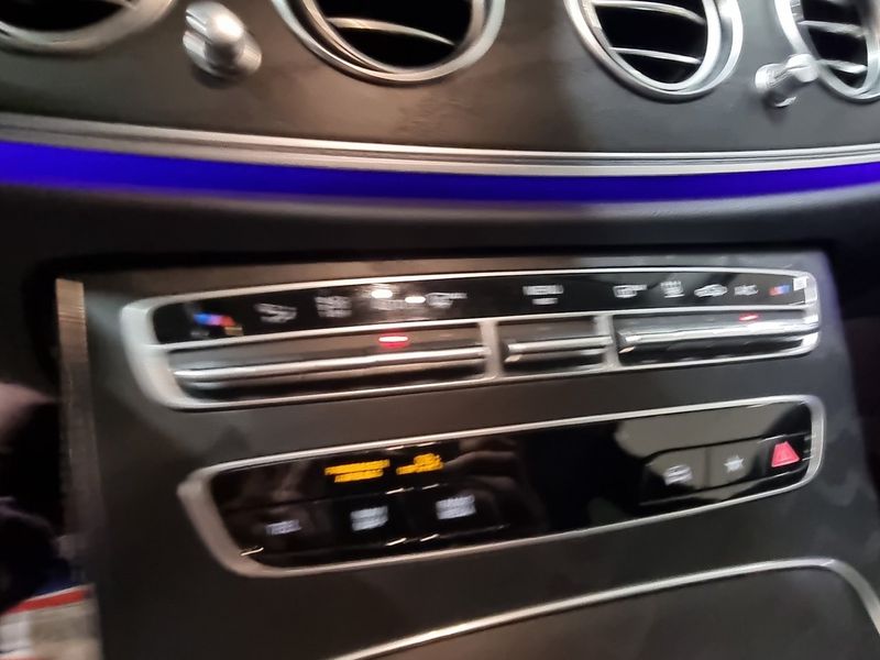 Mercedes E220 bild 15