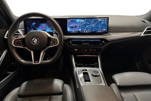 BMW 330 bild 8