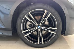 BMW 330 bild 13