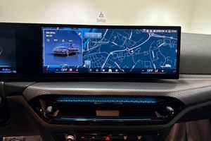 BMW 330 bild 11