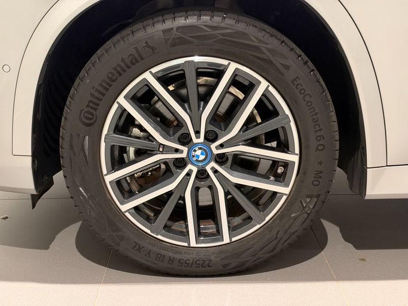 BMW iX1 bild 5