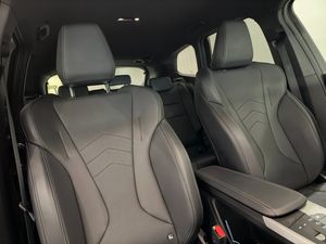 BMW iX1 bild 16