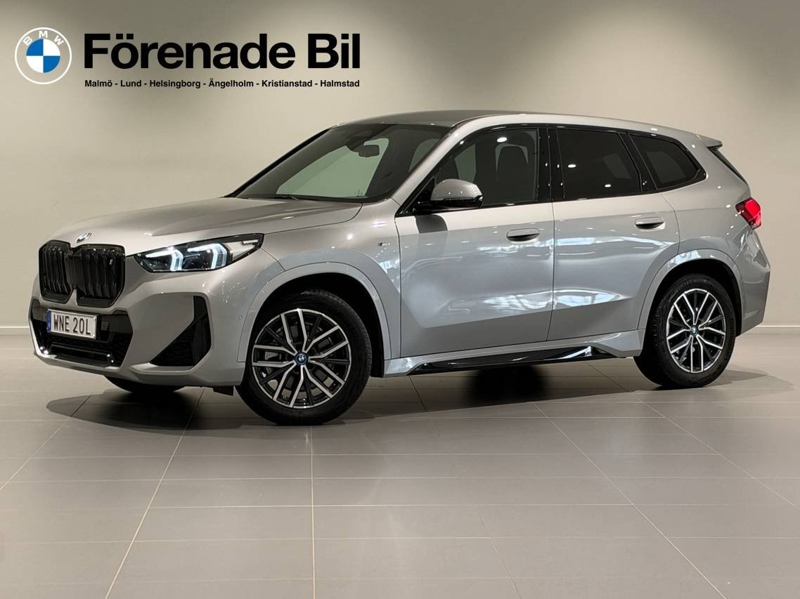 BMW iX1